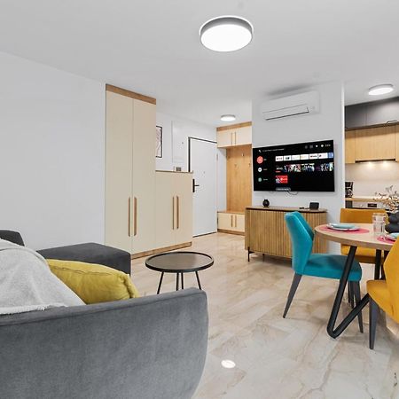Apartament Opera Residence - Cismigiu, Eroilor, Free Private Parking Bükreş Dış mekan fotoğraf