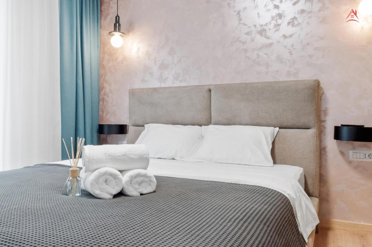 Apartament Opera Residence - Cismigiu, Eroilor, Free Private Parking Bükreş Dış mekan fotoğraf