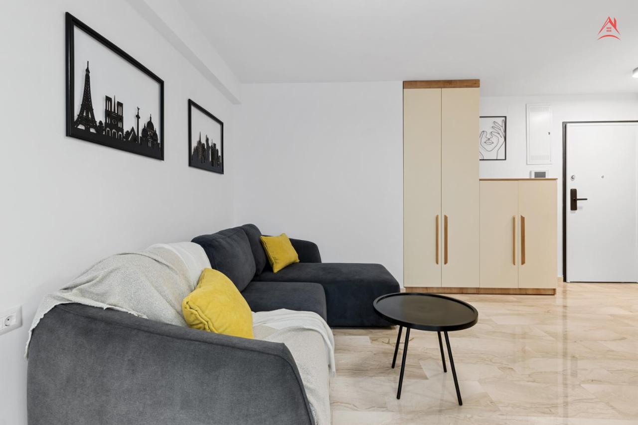 Apartament Opera Residence - Cismigiu, Eroilor, Free Private Parking Bükreş Dış mekan fotoğraf
