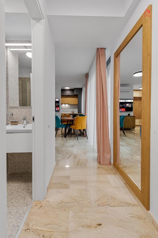 Apartament Opera Residence - Cismigiu, Eroilor, Free Private Parking Bükreş Dış mekan fotoğraf