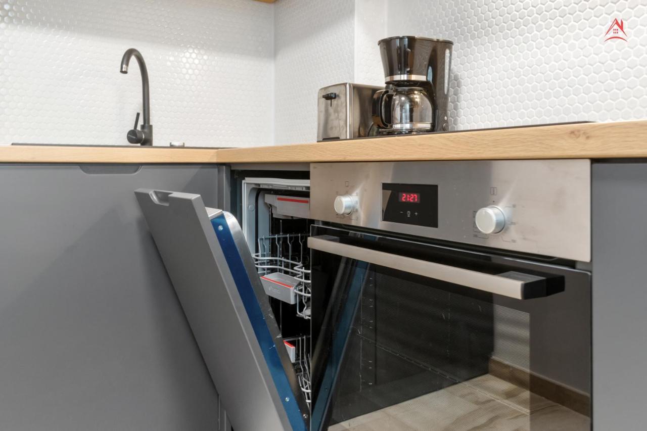 Apartament Opera Residence - Cismigiu, Eroilor, Free Private Parking Bükreş Dış mekan fotoğraf
